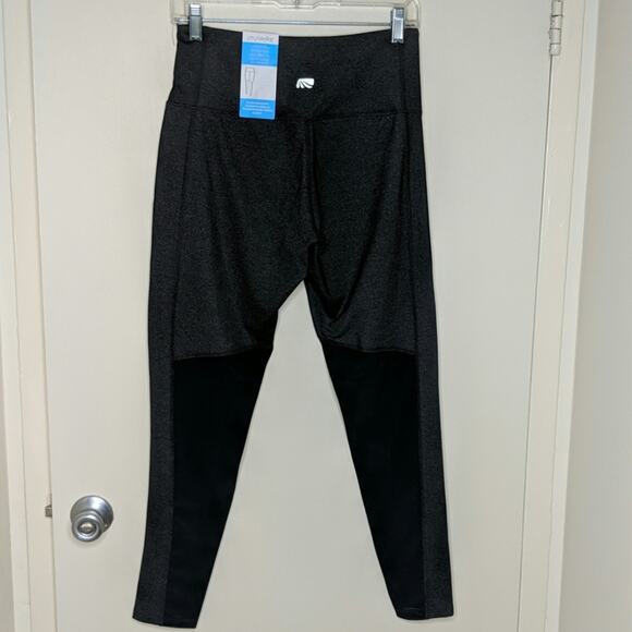 Marika Olivia High Rise Legging - Size M - NWT - Picture 4 of 8